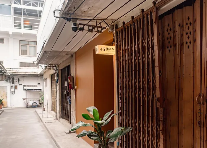 Quiet Reserve 1-min Chinatown, Yaowarat Street Food, 300m Mrt Wat Mangkon バンコク都